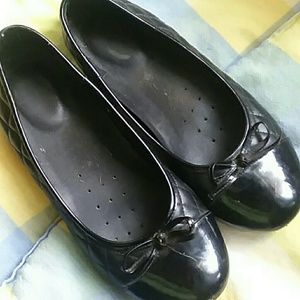 SafeTStep Flat shoes